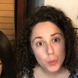 Meet your Posher, Miriam